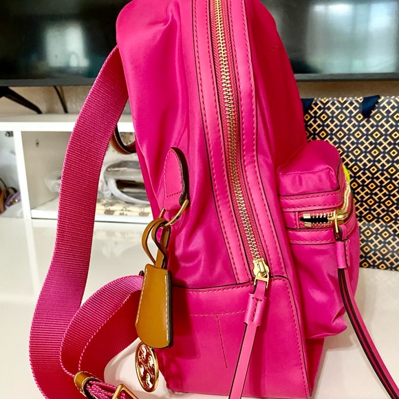 🚫SOLD🚫💖NEW💖Tory Burch Perry nylon backpacks/back packs/shoulder bag/nylon - Picture 7 of 11